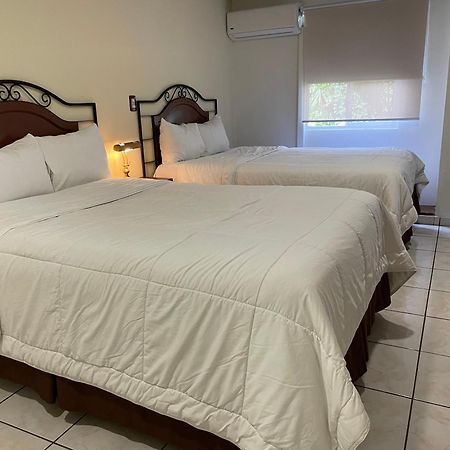 Hotel Gardenia Inn San Salvador Luaran gambar