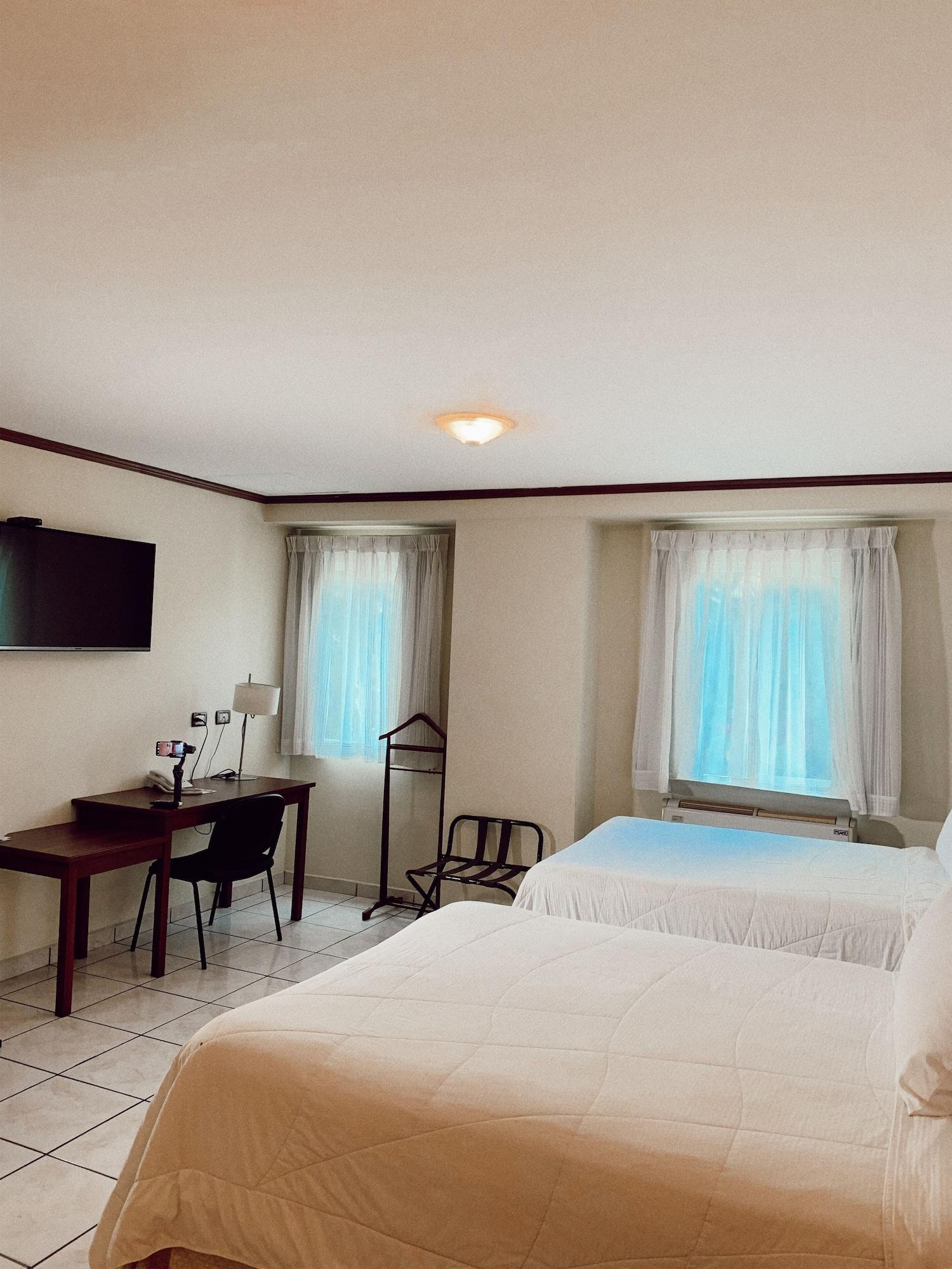 Hotel Gardenia Inn San Salvador Luaran gambar