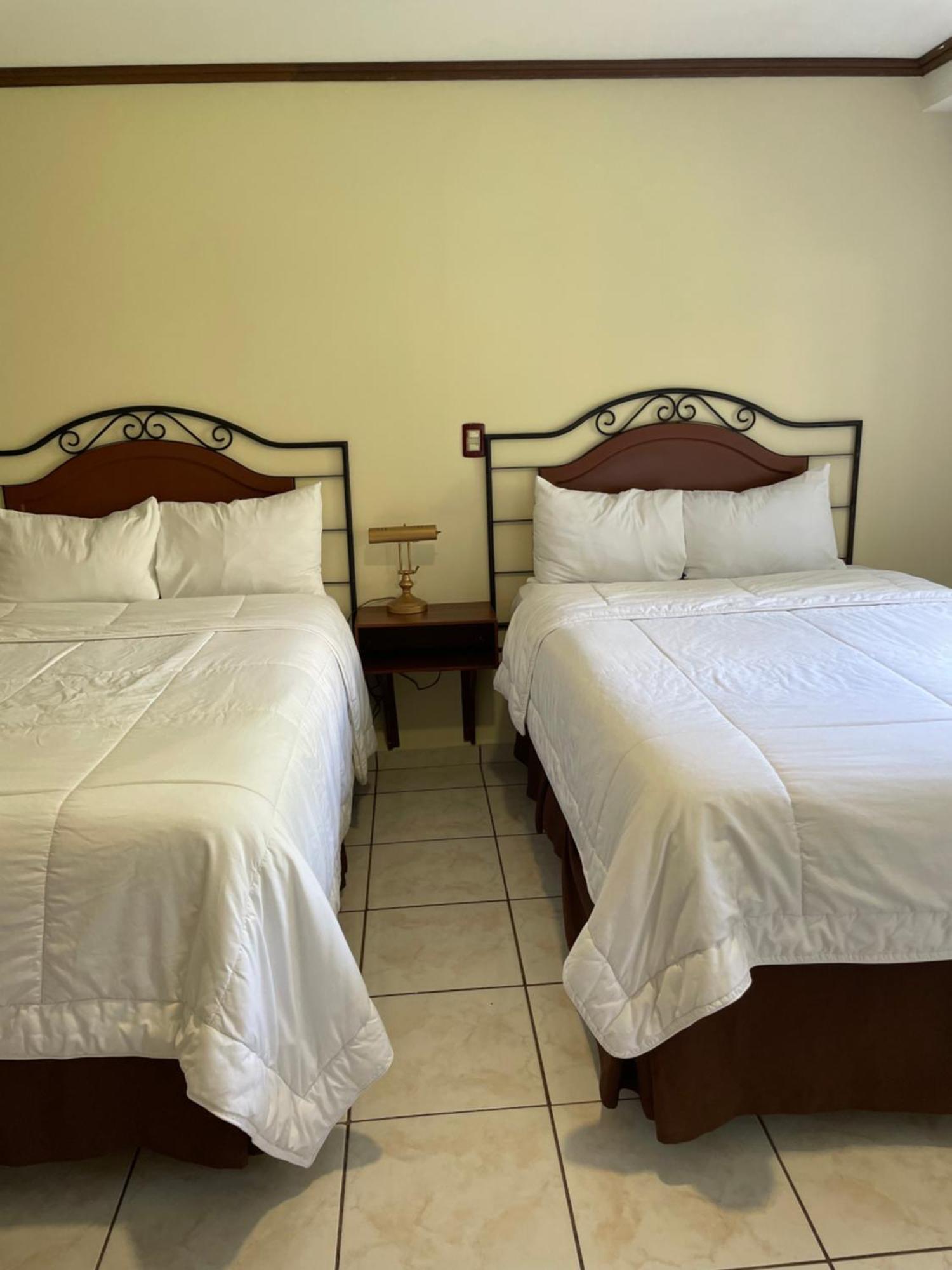 Hotel Gardenia Inn San Salvador Luaran gambar