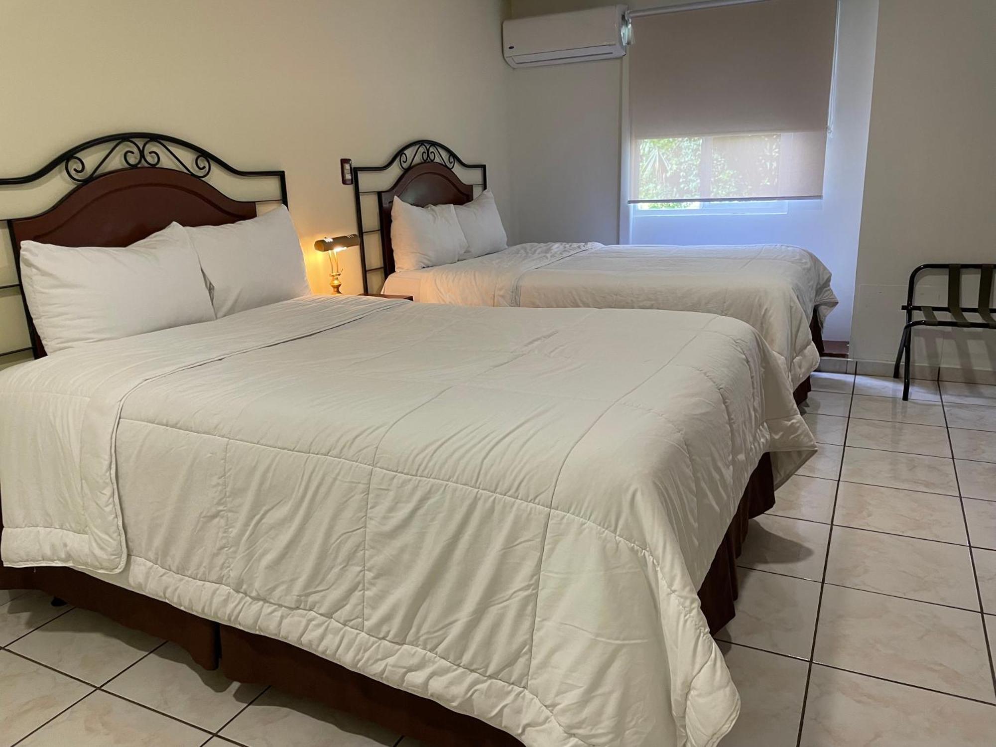 Hotel Gardenia Inn San Salvador Luaran gambar